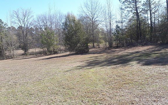 5th image of 915 Lee Road 240