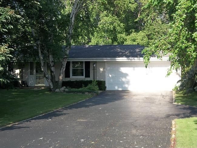 1st image of 10484 S 13th St