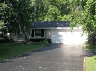 10484 S 13th St, Oak Creek, WI 53154