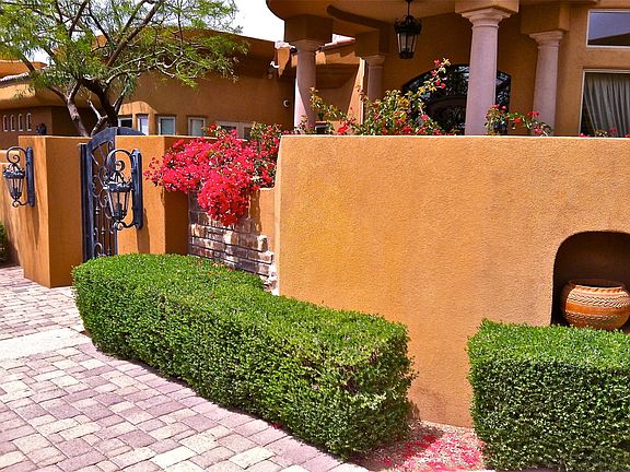 Front walk to courtyard