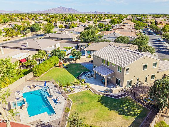 4th image of 1180 E IBIS Street