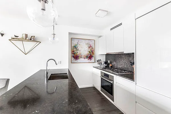 Rented by Compass | media 19