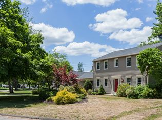 26 Millbrook Dr, Wilbraham, MA 01095