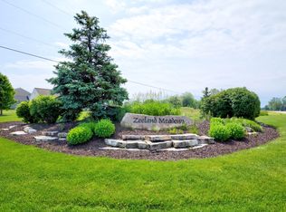 1877 Greenview Ct, Zeeland, MI 49464
