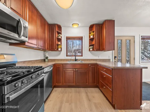 3101 W Riverdell Dr, Wasilla, AK 99654