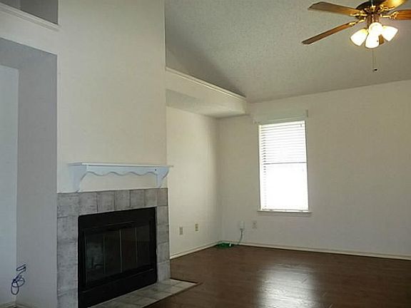 5th image of 1417 Gardenia Dr