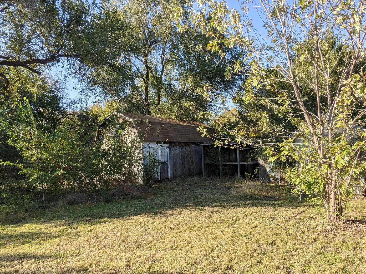 4 bed, 1200 sqft, $1,195 — Photo 2