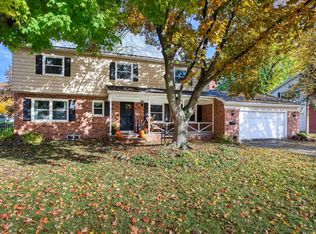 618 Kessler Dr, Neenah, WI 54956