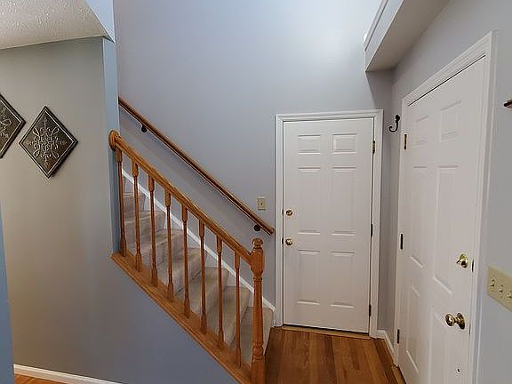 2nd image of 2911 Whitley Ct