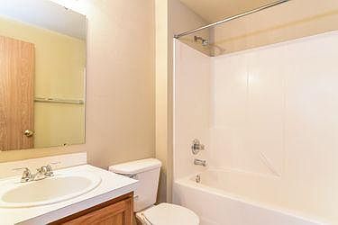 4th image of 14101 80th Avenue Ct E #1