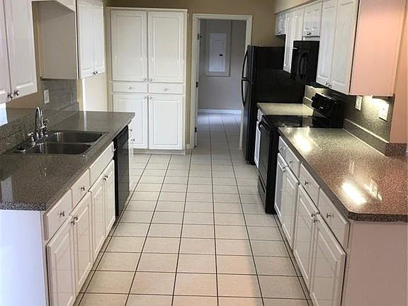 5th image of 310 S Barbour St