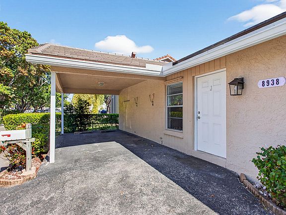 5th image of 8938 Shadow Wood Boulevard