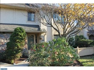 29 High Gate Ln, Blue Bell, PA 19422