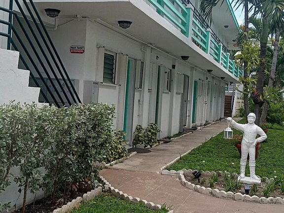 5th image of 6494 Collins Ave APT 24