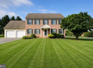 120 Riding Silks Ln, York, PA 17404