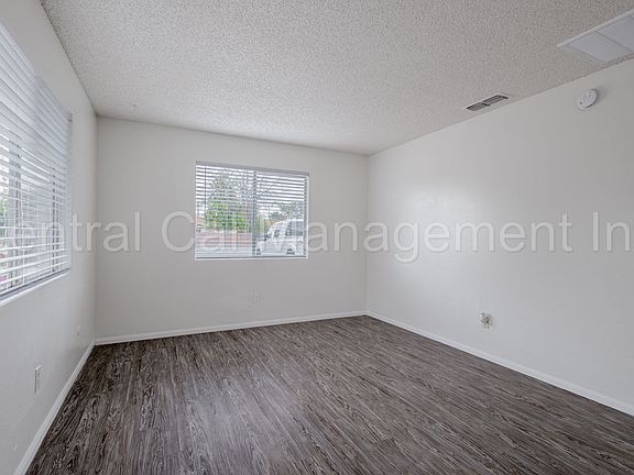 3rd image of 502 Beardsley Ave APT J