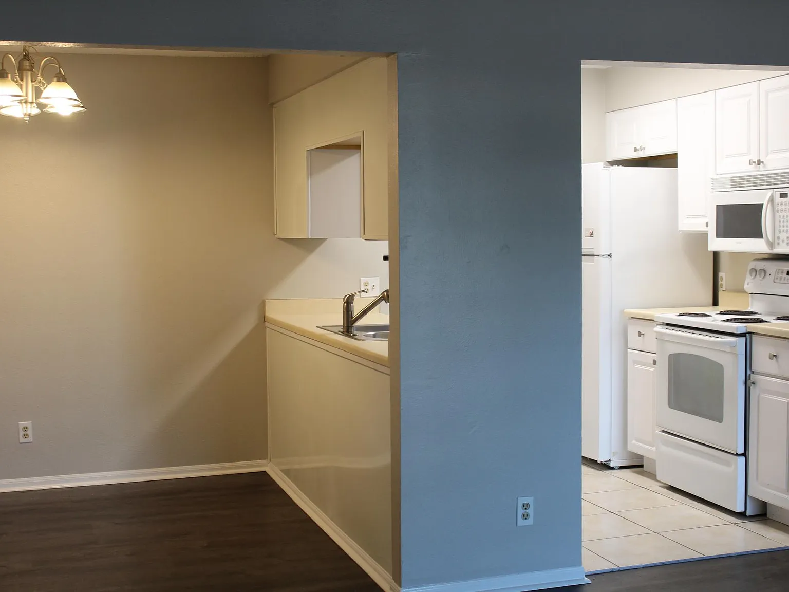 2 bed, 914 sqft, $1,500 — Photo 3