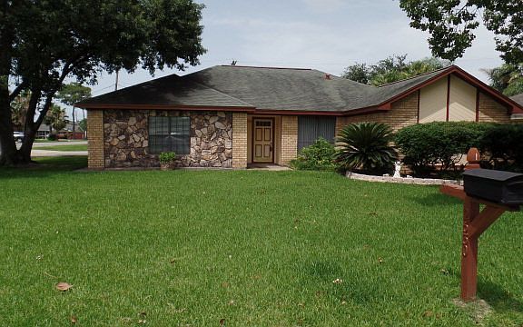 5th image of 2530 Little John Ln