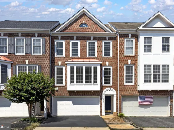 26101 Nimbleton Sq, Chantilly, VA 20152