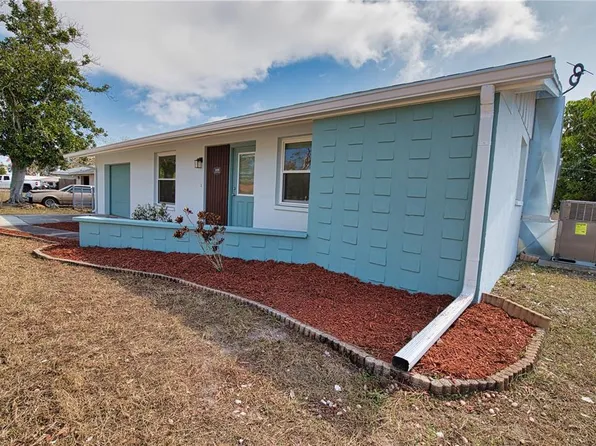 1435 Saint Clair Rd, Englewood, FL 34223