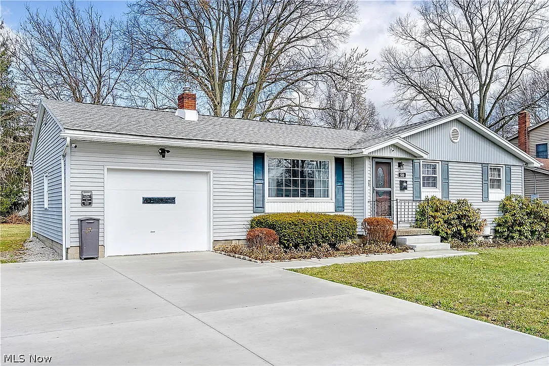 4 bed, 2.5 bath, 1358 sqft, $1,700 — Photo 2