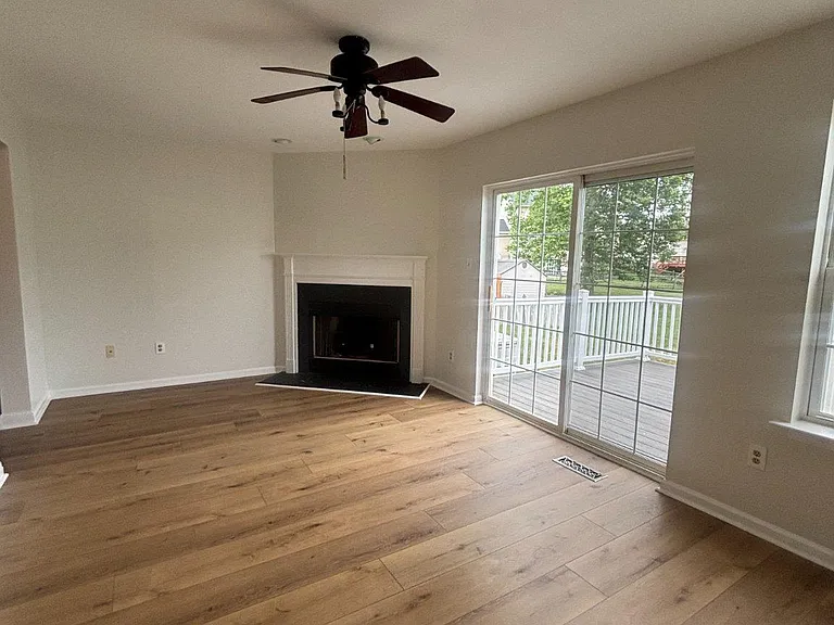 4220 Elm Ct — Photo 4