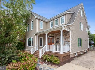 904 Lincoln Ave, Falls Church, VA 22046