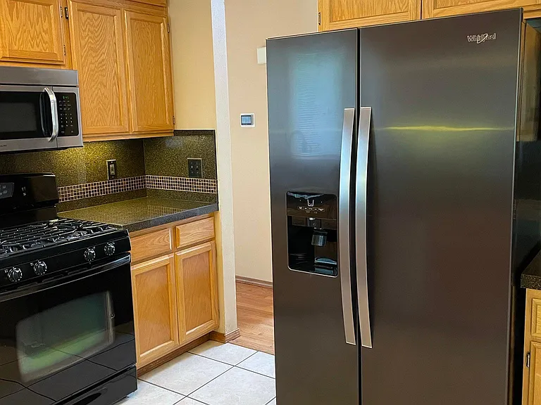 4318 E 39th Ave — Photo 10
