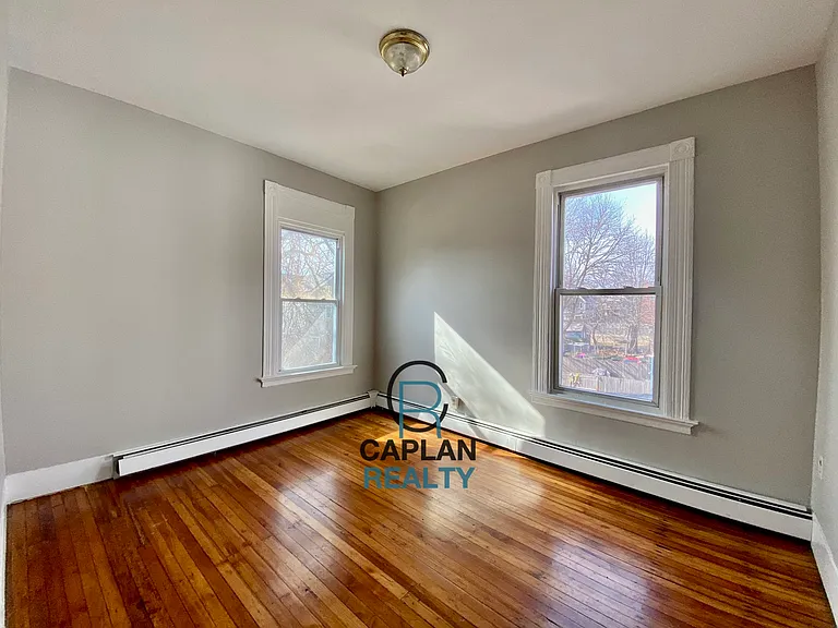 442 Poplar St #2 — Photo 6