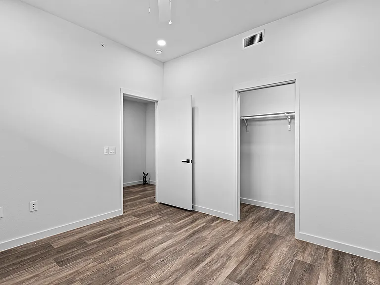 4004 Banister Ln #309 — Photo 11