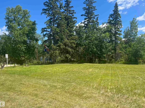 101 1st St, West Cove, AB T0E 0A2