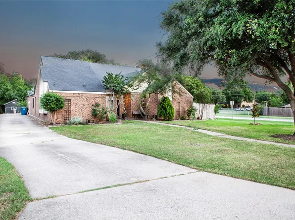 810 Highland Hills Ln, Highland Village, TX 75077