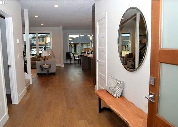 4th image of 10645 NE 66th Ave