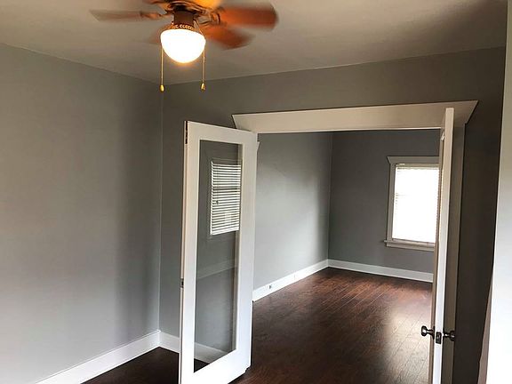 5th image of 903 E Empire Ave