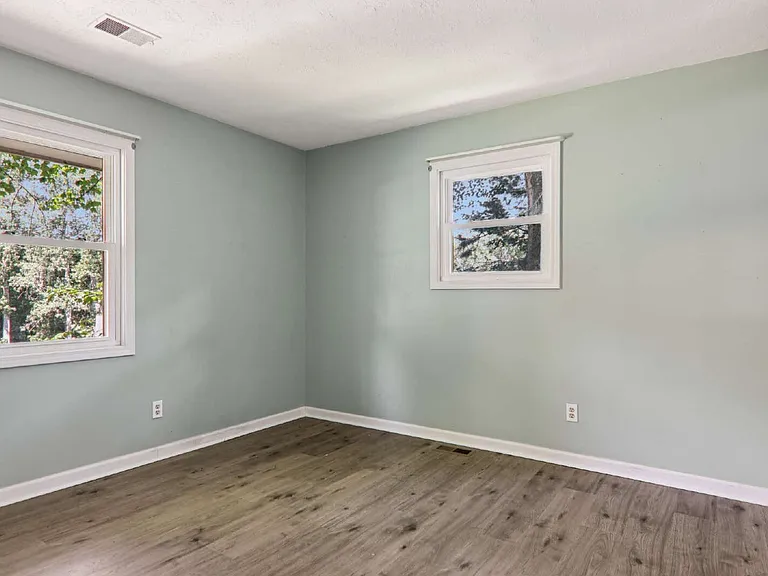 325 Comet Dr — Photo 15