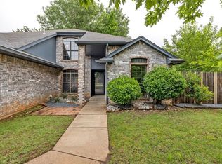 16912 Applebrook Dr, Edmond, OK 73012