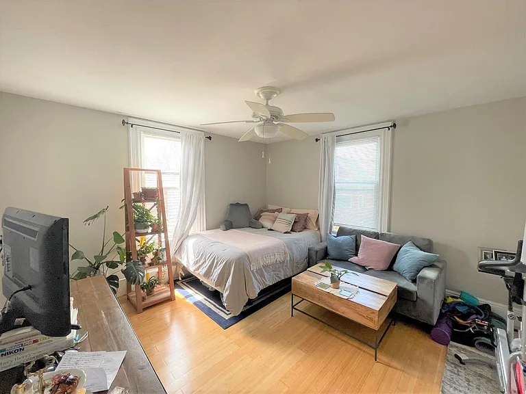 16 Cutter St — Photo 8