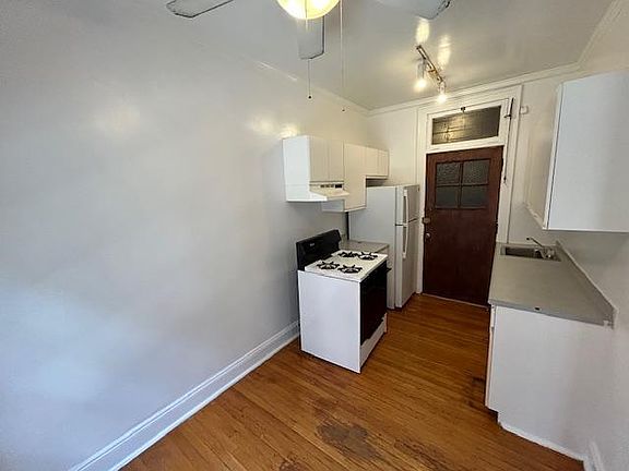 4th image of 1154 W Lunt Ave APT 116
