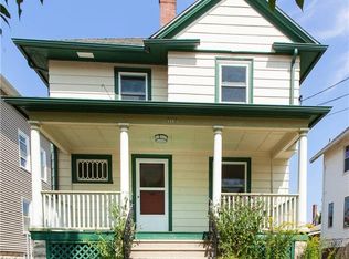 105 Bartlett Ave, Cranston, RI 02905