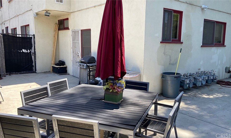 2nd image of 4949 Coldwater Canyon Ave APT 2