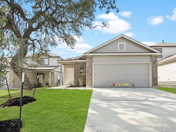 5415 Immanuel Ct, St Hedwig, TX 78152
