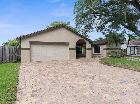 11403 Country Oaks Dr, Tampa, FL 33618