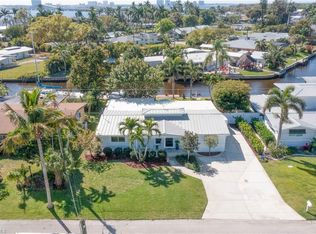 90 Cardinal Dr, North Fort Myers, FL 33917