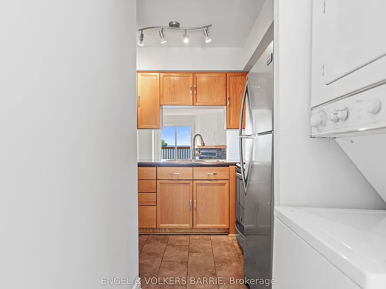 43 Olive Cres #204 — Photo 17
