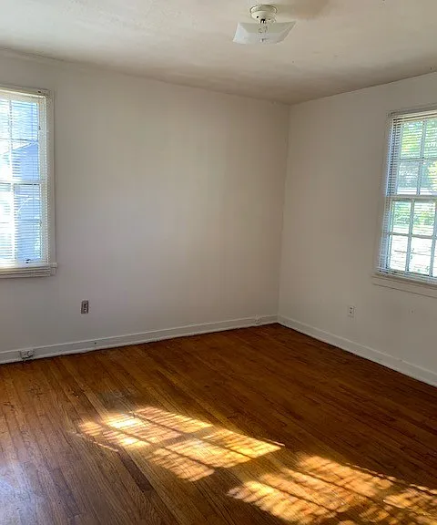 1717 Clover Dr — Photo 3