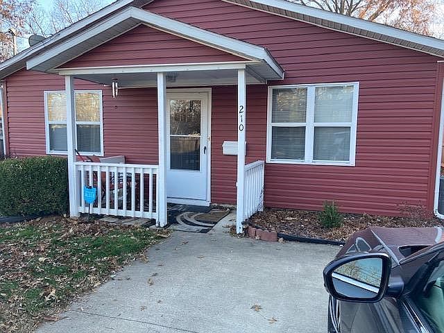 2nd image of 210 Lynn St