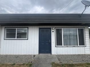 1916 1st St APT 4, Marysville, WA 98270