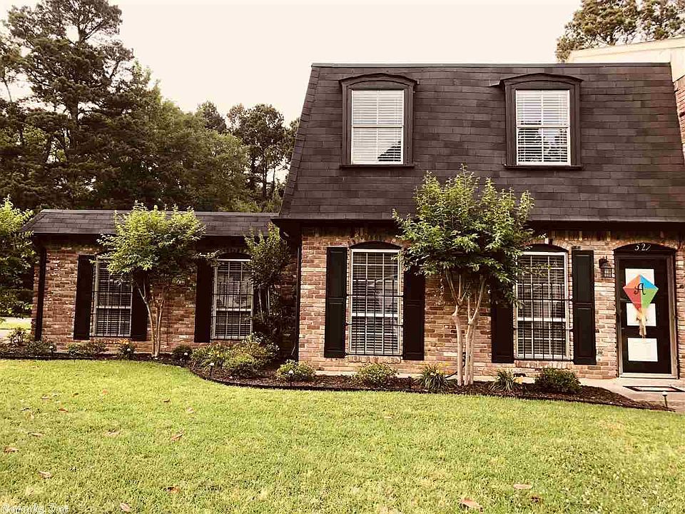 1st image of 527 Greenbriar Dr