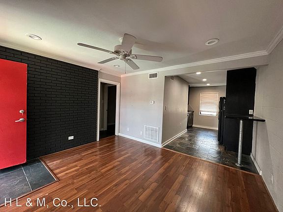 3rd image of 1501 Hyde Park Blvd #11201820