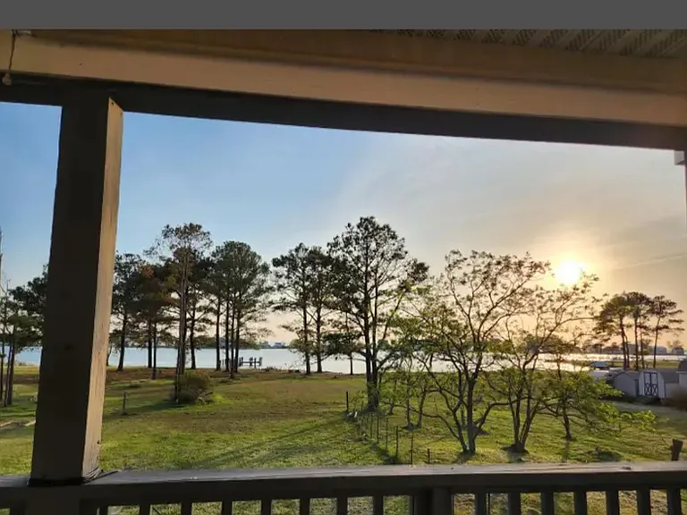 2508 Old House Point Rd — Photo 4